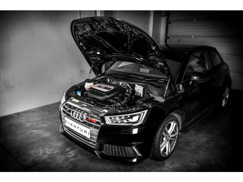 Audi S1 2.0 TFSI Black Carbon intake [12]
